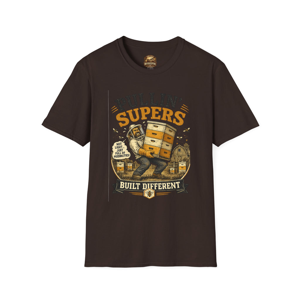 Pullin' Supers Imker-T-Shirt — Built Different