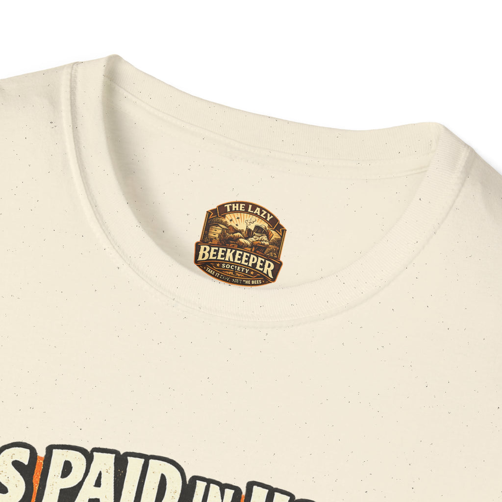 Imker T-Shirt — „Bienen werden mit Honig bezahlt“ Vintage-Karomuster