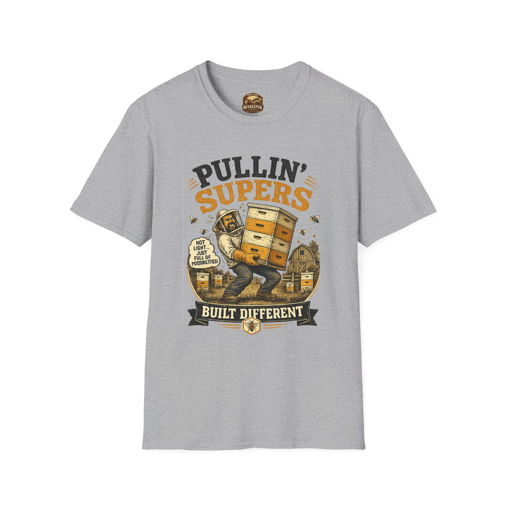 Pullin' Supers Imker-T-Shirt — Built Different