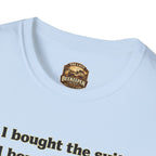 T-Shirt — Humorvolles Literatur-T-Shirt: „Ich kaufte den Anzug. Ich kaufte den Smoker. Ich las das Buch.“